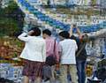 8 x 90 m (26'x330') photo mosaic fence in Seoul!
© Sylver Kang, www.byplot.com